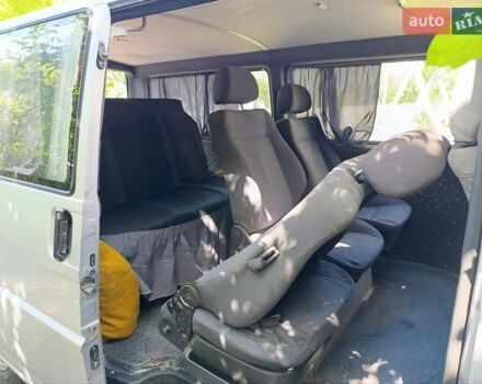 Серый Фольксваген Transporter, объемом двигателя 2.46 л и пробегом 700 тыс. км за 6500 $, фото 5 на Automoto.ua