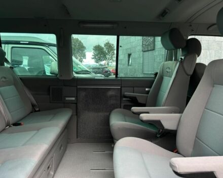 Серый Фольксваген Transporter, объемом двигателя 2.5 л и пробегом 250 тыс. км за 1904 $, фото 7 на Automoto.ua
