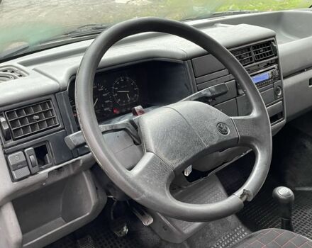 Сірий Фольксваген Transporter, об'ємом двигуна 2.4 л та пробігом 289 тис. км за 3250 $, фото 9 на Automoto.ua
