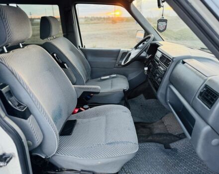 Сірий Фольксваген Transporter, об'ємом двигуна 0 л та пробігом 400 тис. км за 3200 $, фото 4 на Automoto.ua