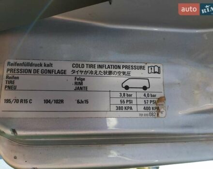 Серый Фольксваген Transporter, объемом двигателя 2.46 л и пробегом 370 тыс. км за 10000 $, фото 14 на Automoto.ua