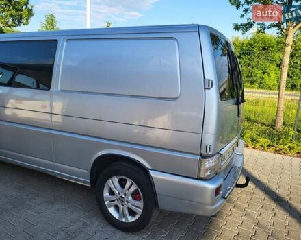 Серый Фольксваген Transporter, объемом двигателя 2.5 л и пробегом 390 тыс. км за 10669 $, фото 5 на Automoto.ua