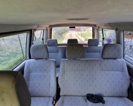 Серый Фольксваген Transporter, объемом двигателя 1.9 л и пробегом 248 тыс. км за 2200 $, фото 7 на Automoto.ua