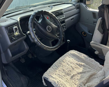 Серый Фольксваген Transporter, объемом двигателя 2.46 л и пробегом 361 тыс. км за 4300 $, фото 4 на Automoto.ua