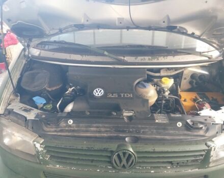 Серый Фольксваген Transporter, объемом двигателя 0 л и пробегом 600 тыс. км за 5200 $, фото 1 на Automoto.ua