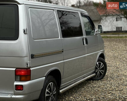 Серый Фольксваген Transporter, объемом двигателя 2.5 л и пробегом 470 тыс. км за 7300 $, фото 11 на Automoto.ua