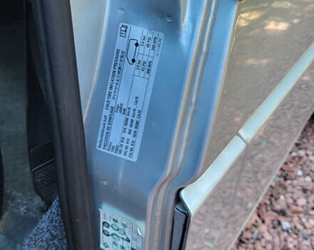 Серый Фольксваген Transporter, объемом двигателя 2.5 л и пробегом 429 тыс. км за 8700 $, фото 15 на Automoto.ua