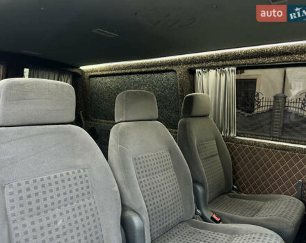 Серый Фольксваген Transporter, объемом двигателя 2.5 л и пробегом 310 тыс. км за 12700 $, фото 19 на Automoto.ua