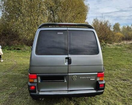 Серый Фольксваген Transporter, объемом двигателя 2.46 л и пробегом 401 тыс. км за 8900 $, фото 1 на Automoto.ua