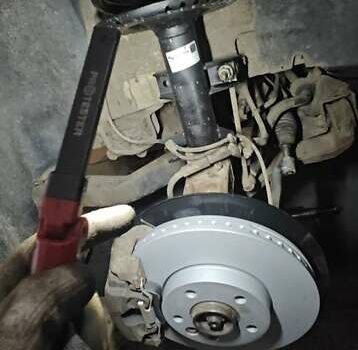 Сірий Фольксваген Transporter, об'ємом двигуна 1.9 л та пробігом 374 тис. км за 10500 $, фото 17 на Automoto.ua