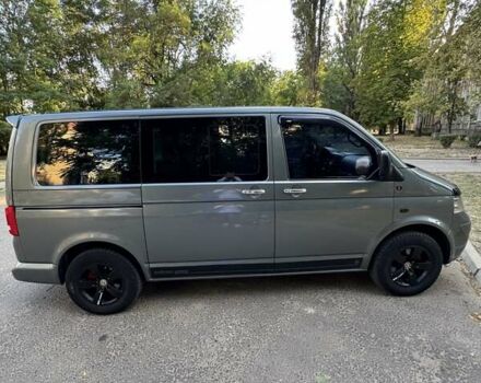 Серый Фольксваген Transporter, объемом двигателя 2.5 л и пробегом 400 тыс. км за 12000 $, фото 8 на Automoto.ua