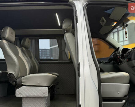 Сірий Фольксваген Transporter, об'ємом двигуна 1.9 л та пробігом 378 тис. км за 8650 $, фото 32 на Automoto.ua