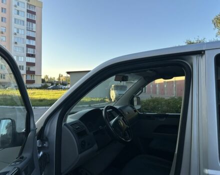 Серый Фольксваген Transporter, объемом двигателя 2.5 л и пробегом 215 тыс. км за 8700 $, фото 4 на Automoto.ua