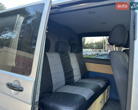 Серый Фольксваген Transporter, объемом двигателя 2.5 л и пробегом 218 тыс. км за 8600 $, фото 36 на Automoto.ua