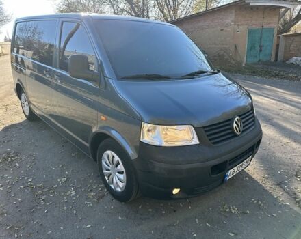 Серый Фольксваген Transporter, объемом двигателя 2.5 л и пробегом 470 тыс. км за 4650 $, фото 2 на Automoto.ua