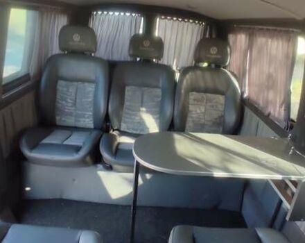 Серый Фольксваген Transporter, объемом двигателя 2.5 л и пробегом 400 тыс. км за 7700 $, фото 10 на Automoto.ua