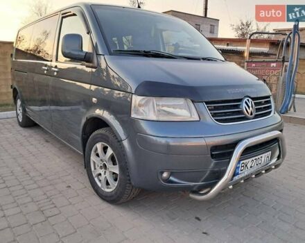 Сірий Фольксваген Transporter, об'ємом двигуна 2.46 л та пробігом 329 тис. км за 7900 $, фото 2 на Automoto.ua