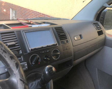 Серый Фольксваген Transporter, объемом двигателя 2.46 л и пробегом 394 тыс. км за 11165 $, фото 1 на Automoto.ua