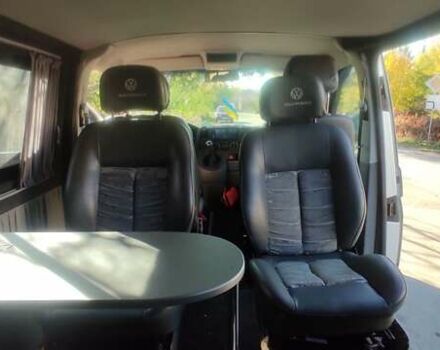 Серый Фольксваген Transporter, объемом двигателя 2.5 л и пробегом 400 тыс. км за 7700 $, фото 11 на Automoto.ua