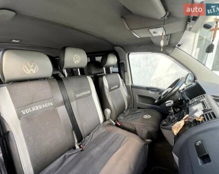 Серый Фольксваген Transporter, объемом двигателя 2.5 л и пробегом 166 тыс. км за 8500 $, фото 1 на Automoto.ua