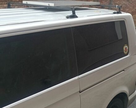 Серый Фольксваген Transporter, объемом двигателя 2.5 л и пробегом 450 тыс. км за 3352 $, фото 4 на Automoto.ua