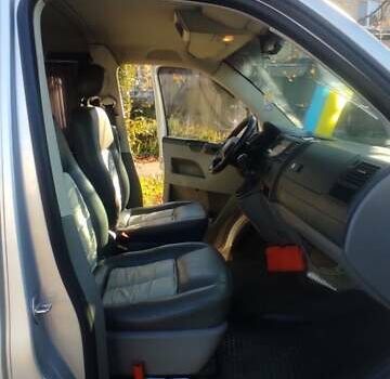 Серый Фольксваген Transporter, объемом двигателя 2.5 л и пробегом 400 тыс. км за 7700 $, фото 13 на Automoto.ua