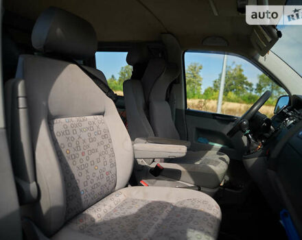 Серый Фольксваген Transporter, объемом двигателя 1.9 л и пробегом 302 тыс. км за 11000 $, фото 20 на Automoto.ua