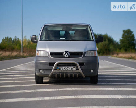 Серый Фольксваген Transporter, объемом двигателя 1.9 л и пробегом 302 тыс. км за 11000 $, фото 2 на Automoto.ua
