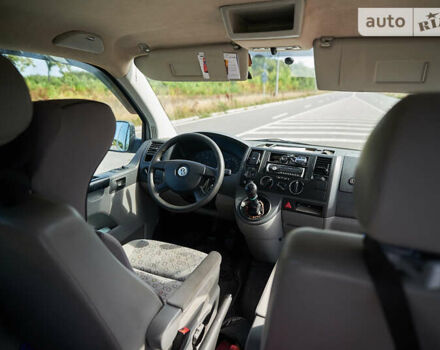 Серый Фольксваген Transporter, объемом двигателя 1.9 л и пробегом 302 тыс. км за 11000 $, фото 15 на Automoto.ua