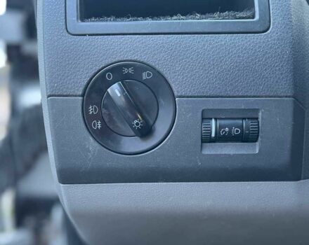 Серый Фольксваген Transporter, объемом двигателя 2.5 л и пробегом 246 тыс. км за 7700 $, фото 12 на Automoto.ua