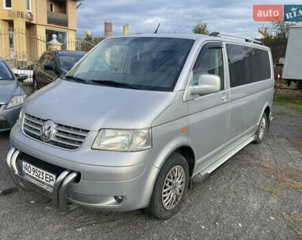 Серый Фольксваген Transporter, объемом двигателя 2.5 л и пробегом 374 тыс. км за 7900 $, фото 2 на Automoto.ua