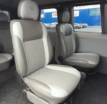 Сірий Фольксваген Transporter, об'ємом двигуна 2.46 л та пробігом 230 тис. км за 9900 $, фото 9 на Automoto.ua