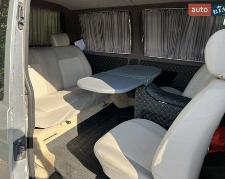 Серый Фольксваген Transporter, объемом двигателя 1.9 л и пробегом 200 тыс. км за 9200 $, фото 8 на Automoto.ua