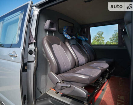 Серый Фольксваген Transporter, объемом двигателя 1.9 л и пробегом 302 тыс. км за 11000 $, фото 22 на Automoto.ua