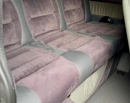 Серый Фольксваген Transporter, объемом двигателя 2.5 л и пробегом 226 тыс. км за 10700 $, фото 5 на Automoto.ua