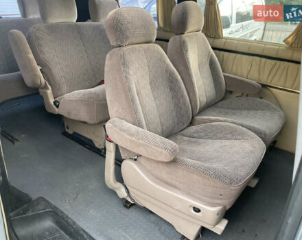 Серый Фольксваген Transporter, объемом двигателя 2.5 л и пробегом 374 тыс. км за 7900 $, фото 11 на Automoto.ua