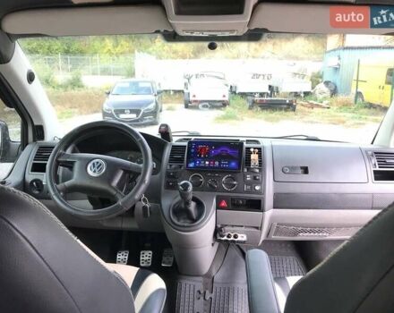 Серый Фольксваген Transporter, объемом двигателя 1.9 л и пробегом 240 тыс. км за 11300 $, фото 13 на Automoto.ua
