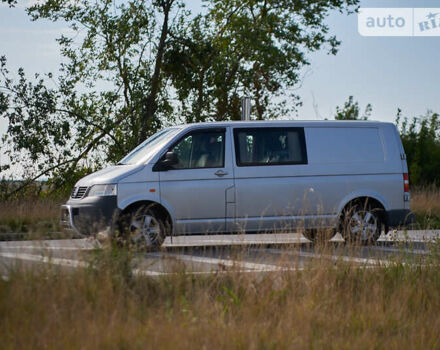 Серый Фольксваген Transporter, объемом двигателя 1.9 л и пробегом 302 тыс. км за 11000 $, фото 8 на Automoto.ua