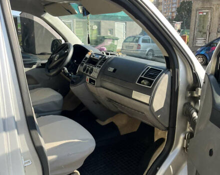 Серый Фольксваген Transporter, объемом двигателя 1.9 л и пробегом 200 тыс. км за 9200 $, фото 7 на Automoto.ua