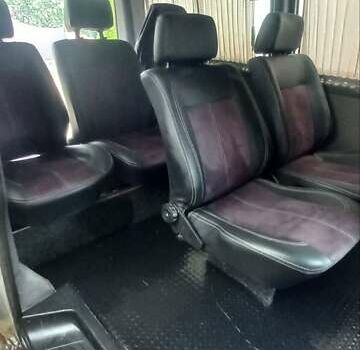 Серый Фольксваген Transporter, объемом двигателя 2.5 л и пробегом 350 тыс. км за 10500 $, фото 6 на Automoto.ua