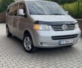 Серый Фольксваген Transporter, объемом двигателя 2.5 л и пробегом 376 тыс. км за 9000 $, фото 1 на Automoto.ua