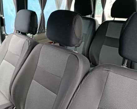 Серый Фольксваген Transporter, объемом двигателя 1.9 л и пробегом 300 тыс. км за 10000 $, фото 10 на Automoto.ua