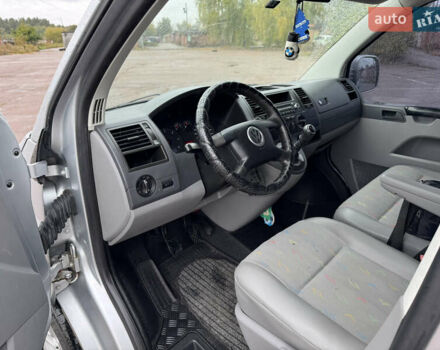 Серый Фольксваген Transporter, объемом двигателя 2.5 л и пробегом 267 тыс. км за 10650 $, фото 29 на Automoto.ua