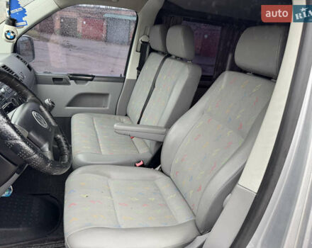 Серый Фольксваген Transporter, объемом двигателя 2.5 л и пробегом 267 тыс. км за 10650 $, фото 27 на Automoto.ua