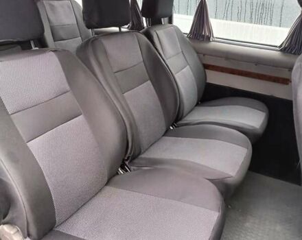 Серый Фольксваген Transporter, объемом двигателя 1.9 л и пробегом 300 тыс. км за 10000 $, фото 9 на Automoto.ua