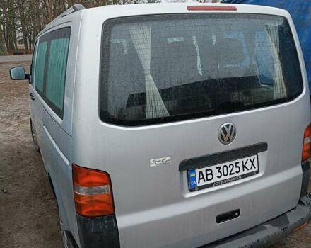 Серый Фольксваген Transporter, объемом двигателя 1.9 л и пробегом 300 тыс. км за 10000 $, фото 4 на Automoto.ua