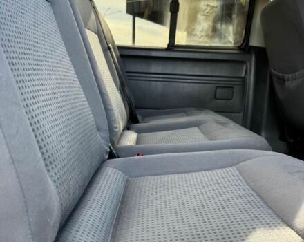 Серый Фольксваген Transporter, объемом двигателя 1.9 л и пробегом 380 тыс. км за 10500 $, фото 6 на Automoto.ua