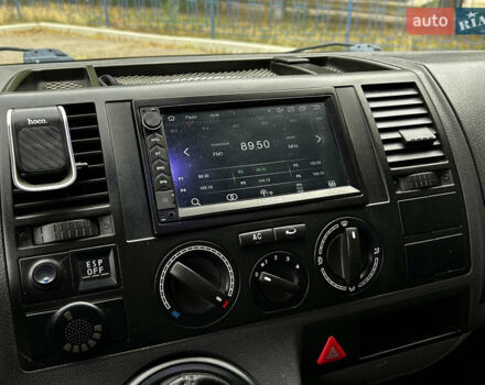 Серый Фольксваген Transporter, объемом двигателя 2.46 л и пробегом 300 тыс. км за 10799 $, фото 8 на Automoto.ua