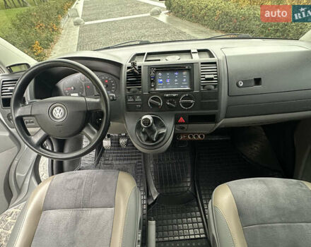 Сірий Фольксваген Transporter, об'ємом двигуна 1.9 л та пробігом 401 тис. км за 9000 $, фото 9 на Automoto.ua