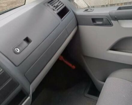 Серый Фольксваген Transporter, объемом двигателя 1.9 л и пробегом 300 тыс. км за 10000 $, фото 14 на Automoto.ua